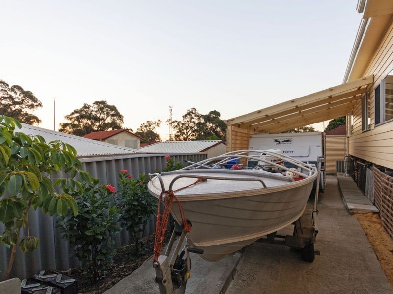 54 Clint Way, Calista WA 6167