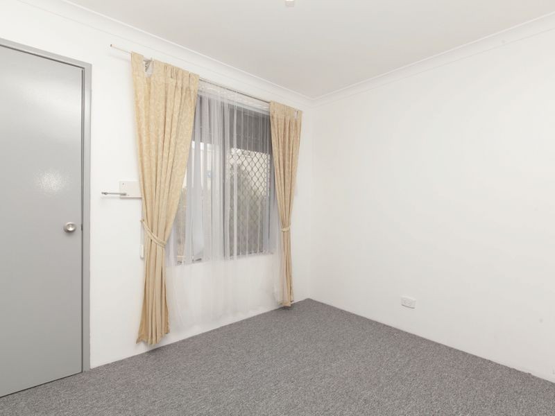 24 Bournan Heights, Parmelia WA 6167