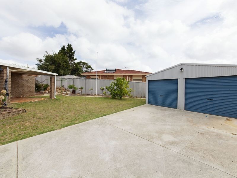 24 Bournan Heights, Parmelia WA 6167