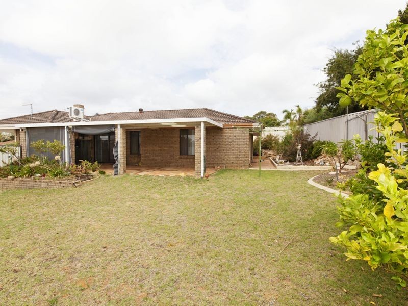 24 Bournan Heights, Parmelia WA 6167