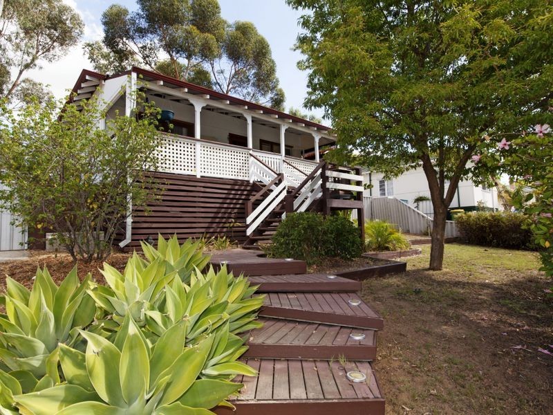 21 Grover Way, Medina WA 6167