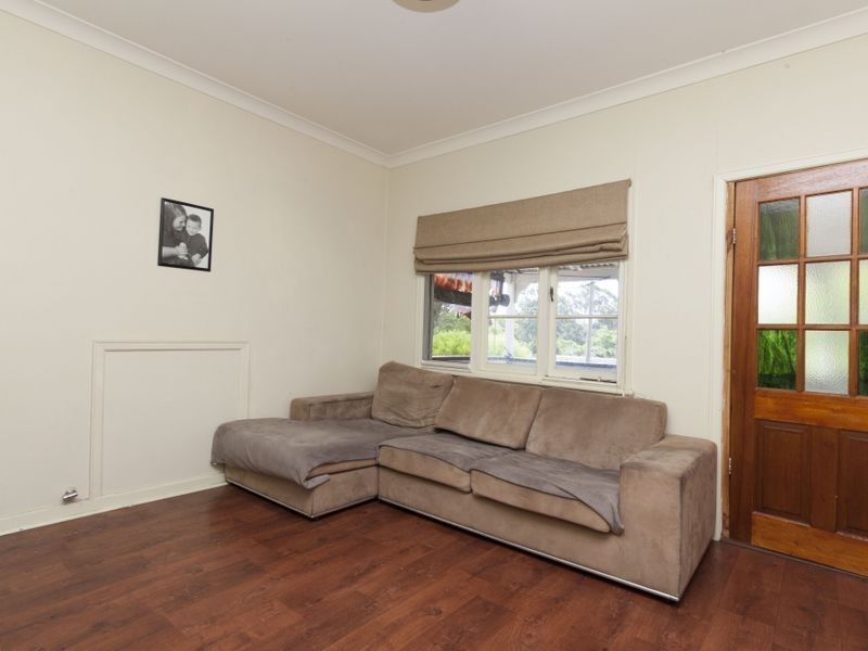 21 Grover Way, Medina WA 6167