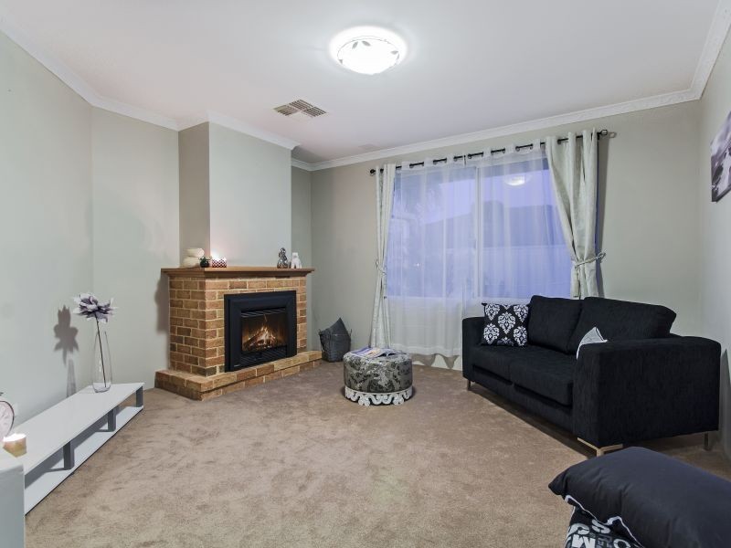 45 Belvoir Crescent, Orelia WA 6167