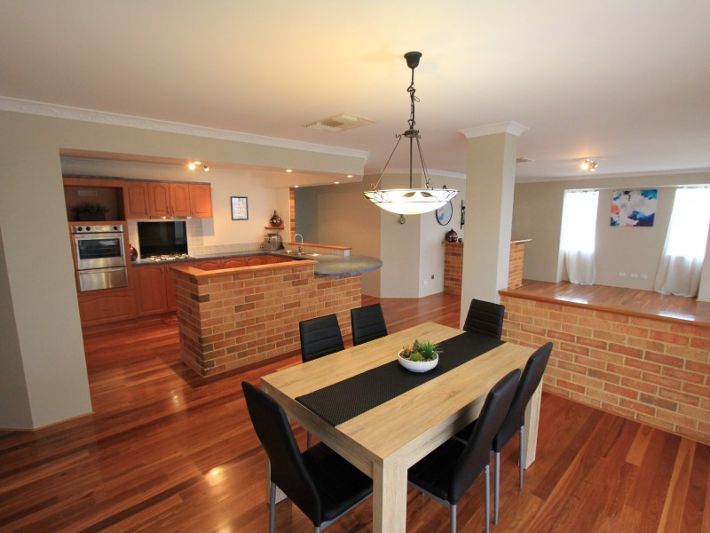 45 Belvoir Crescent, Orelia WA 6167