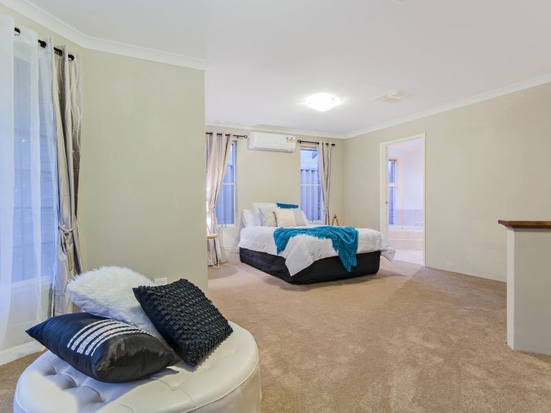 45 Belvoir Crescent, Orelia WA 6167