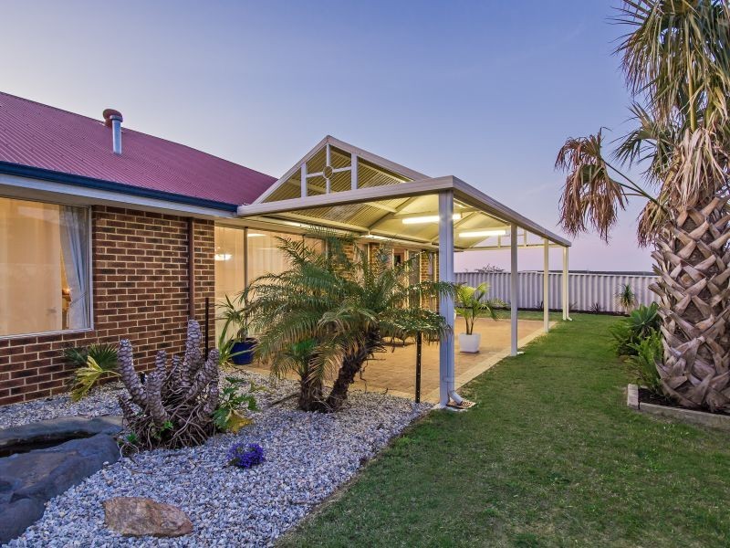 45 Belvoir Crescent, Orelia WA 6167