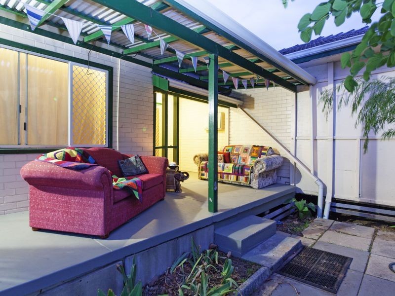 5 Summerton Road, Medina WA 6167