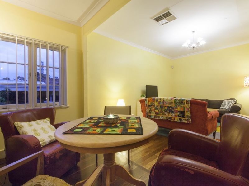 5 Summerton Road, Medina WA 6167