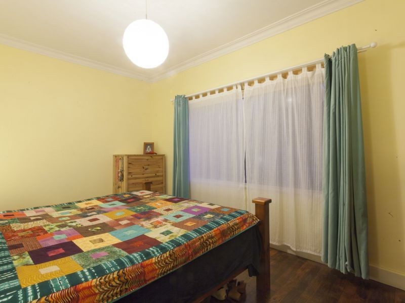 5 Summerton Road, Medina WA 6167