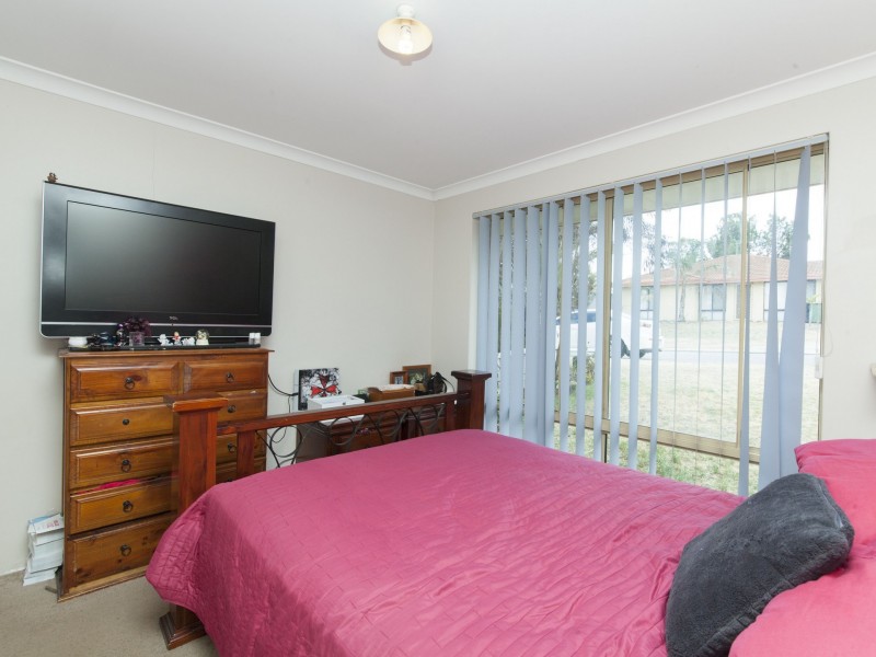 52 McNairn Cross, Leda WA 6170