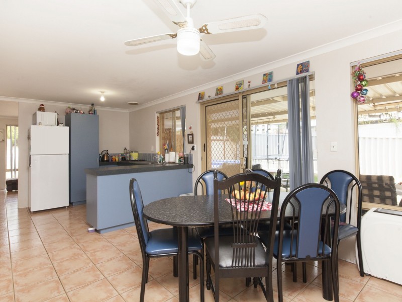 52 McNairn Cross, Leda WA 6170