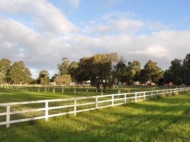 17 Tunney Road, Oldbury WA 6121