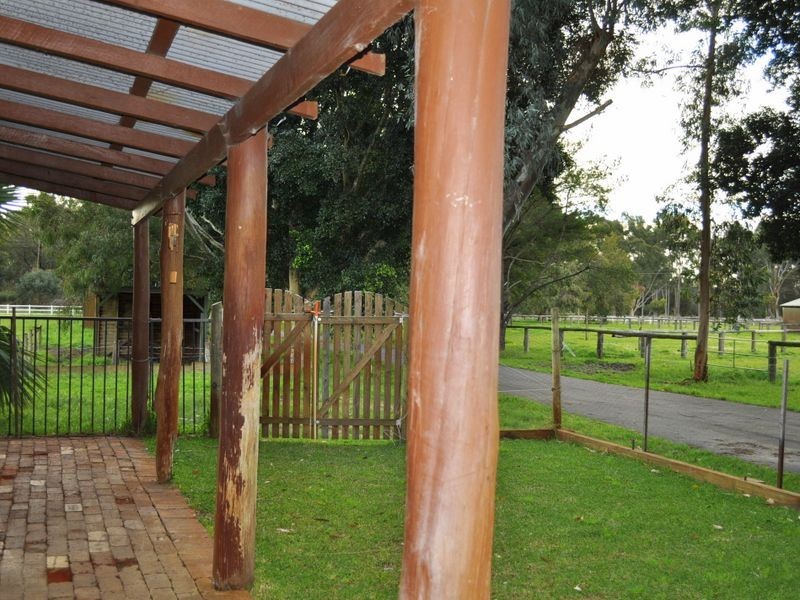 17 Tunney Road, Oldbury WA 6121