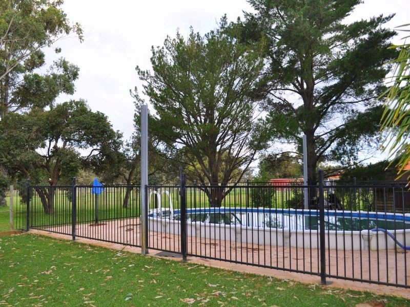 17 Tunney Road, Oldbury WA 6121