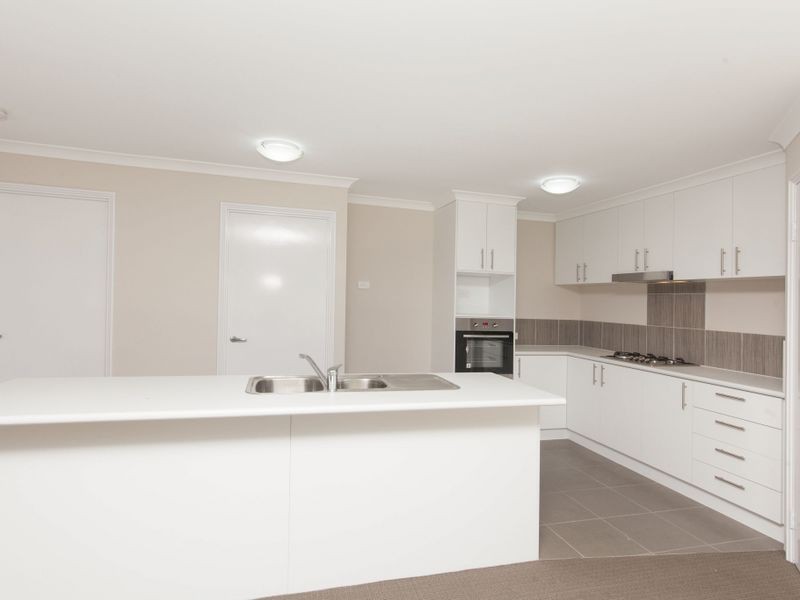 6/21 Hutchins Way, Parmelia WA 6167