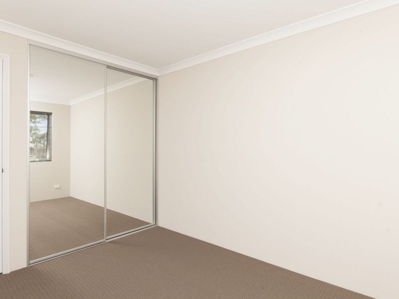 6/21 Hutchins Way, Parmelia WA 6167