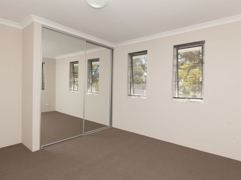 6/21 Hutchins Way, Parmelia WA 6167