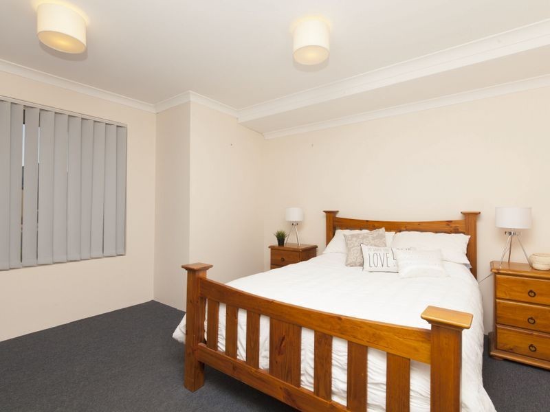 6 Oliver Vista, Bertram WA 6167