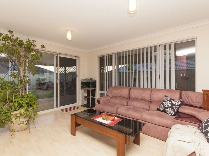 6 Oliver Vista, Bertram WA 6167