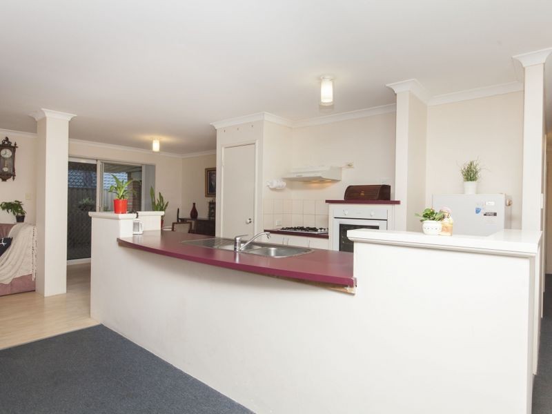 6 Oliver Vista, Bertram WA 6167