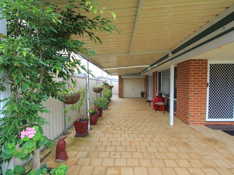 6 Oliver Vista, Bertram WA 6167
