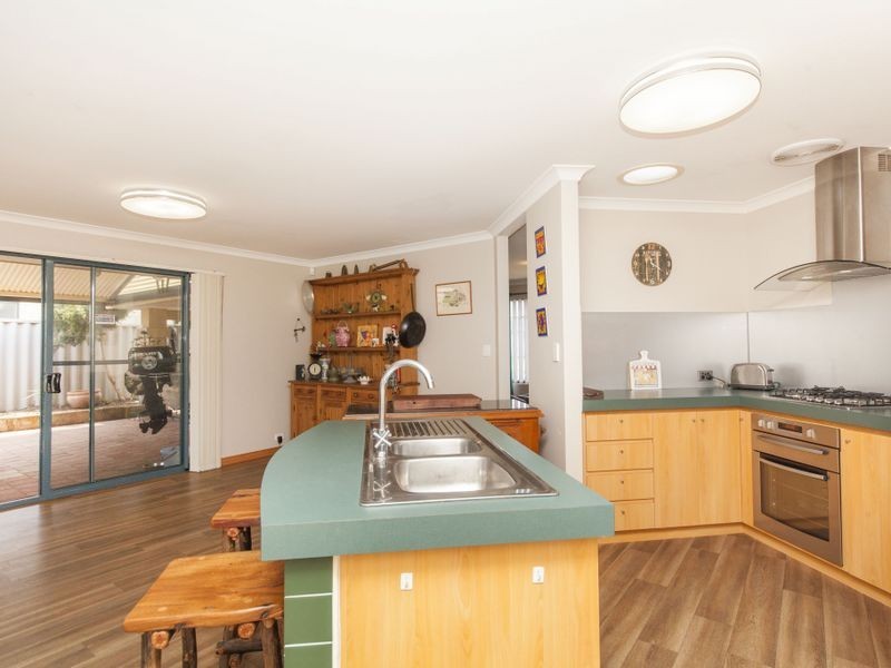 106 Warner Road, Parmelia WA 6167