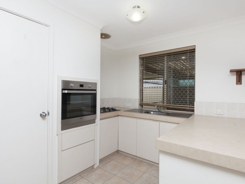 126 Dalrymple Drive, Leda WA 6170