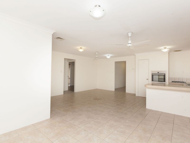 126 Dalrymple Drive, Leda WA 6170