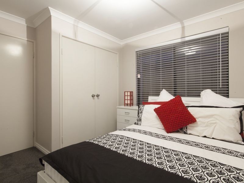 30 Dewsbury Drive, Bertram WA 6167