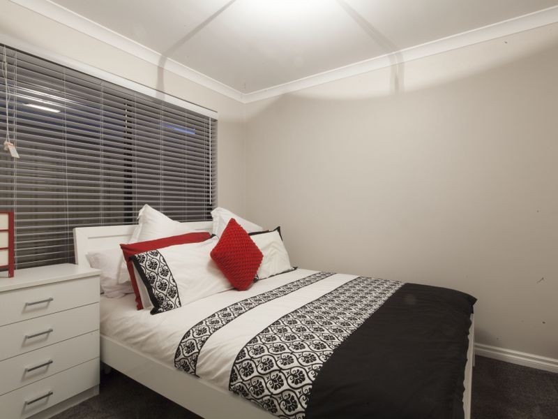 30 Dewsbury Drive, Bertram WA 6167