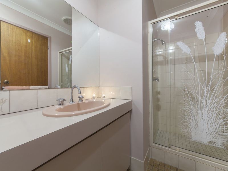 20 Moysey Court, Parmelia WA 6167