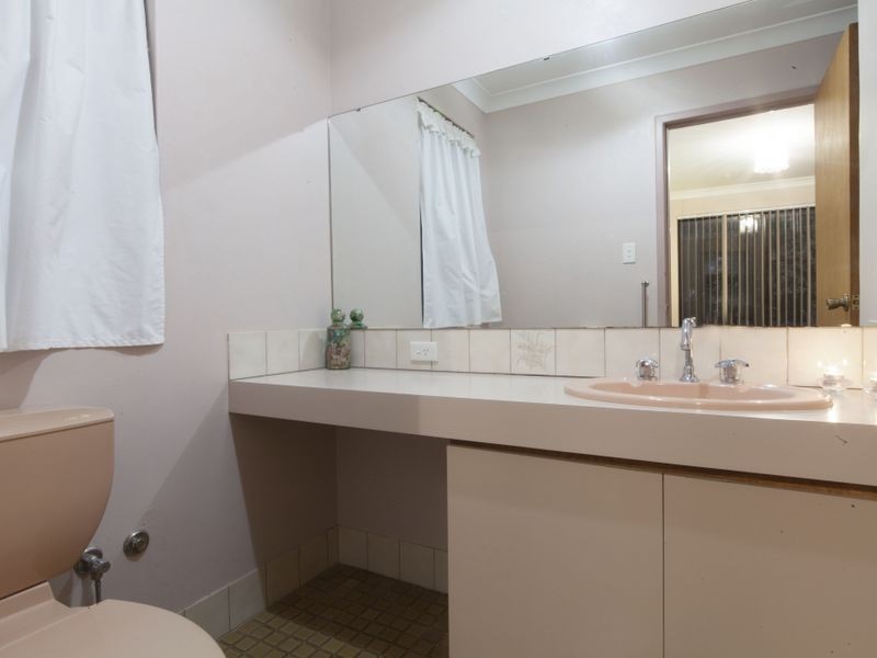 20 Moysey Court, Parmelia WA 6167