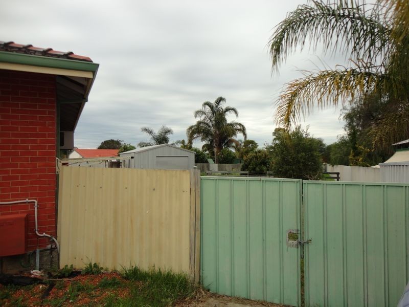35 Clint Way, Calista WA 6167