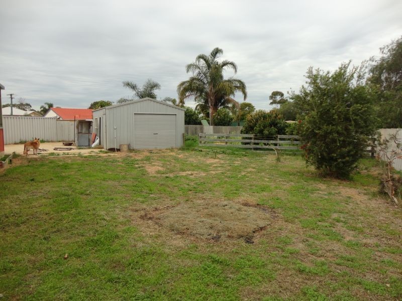 35 Clint Way, Calista WA 6167