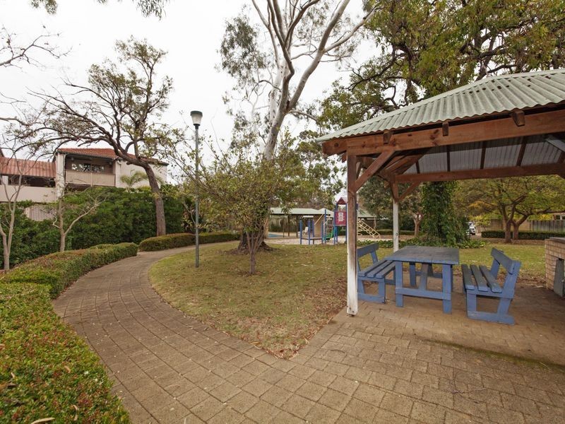 23/2 Pengilly Road, Orelia WA 6167
