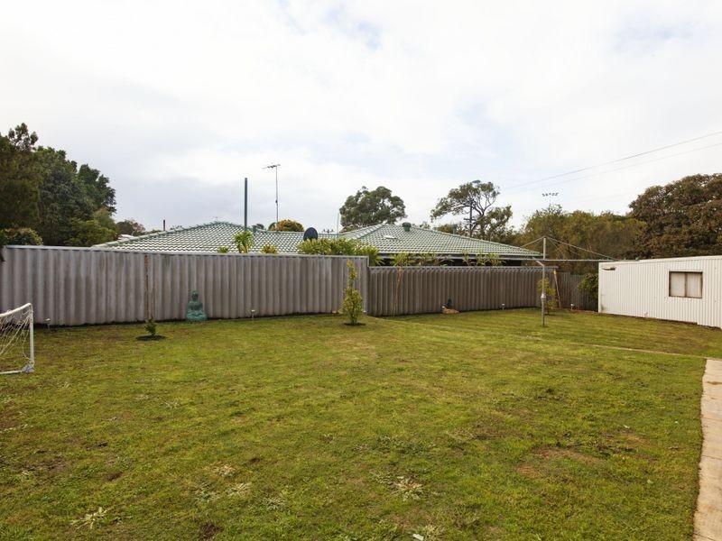 52 Littlemore Road, Orelia WA 6167