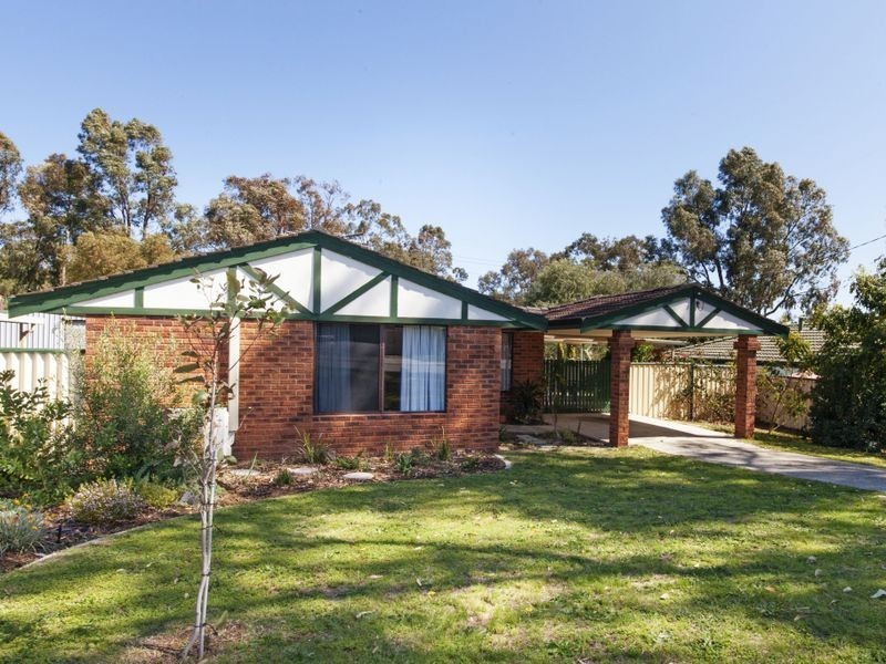 5 Bolton Way, Orelia WA 6167