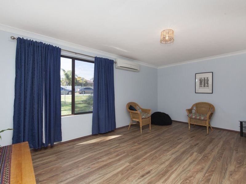 5 Bolton Way, Orelia WA 6167
