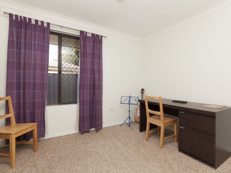 5 Bolton Way, Orelia WA 6167