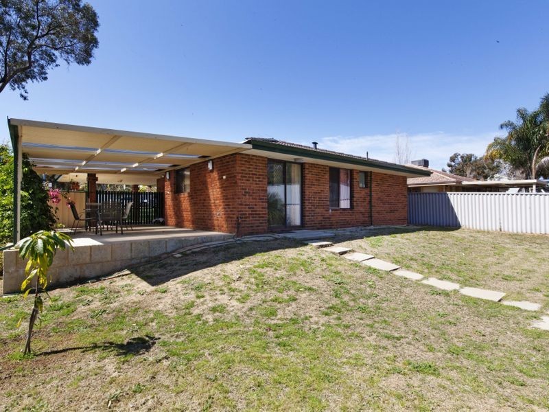 5 Bolton Way, Orelia WA 6167