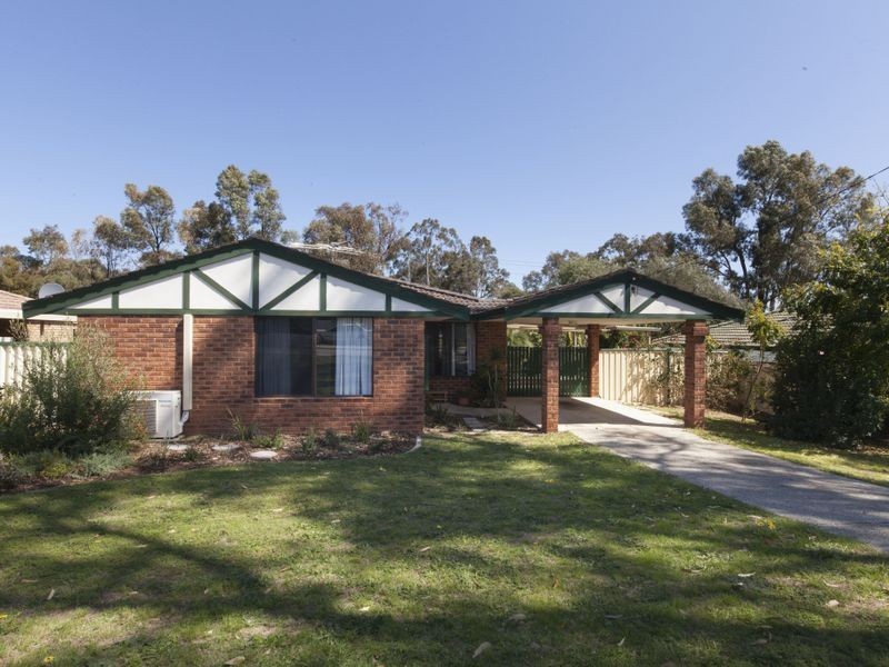 5 Bolton Way, Orelia WA 6167