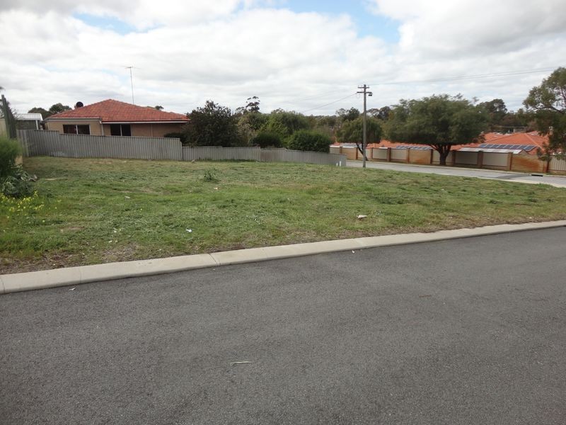 2 Burtenshaw Way, Calista WA 6167