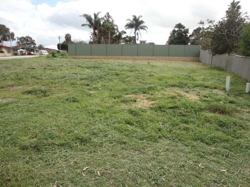 2 Burtenshaw Way, Calista WA 6167