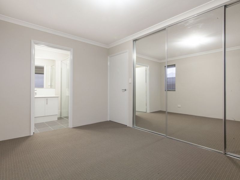 7 Gaffin Way, Kwinana Town Centre WA 6167