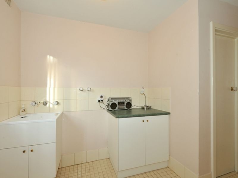 36 Maydwell Way, Calista WA 6167