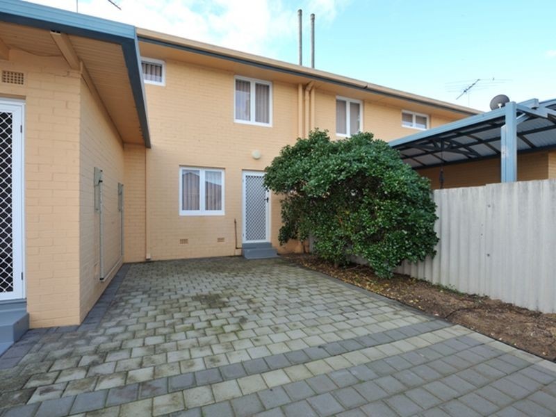36 Maydwell Way, Calista WA 6167