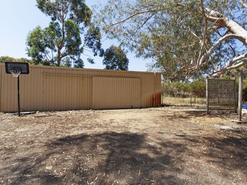133 Banksia Road, Wellard WA 6170