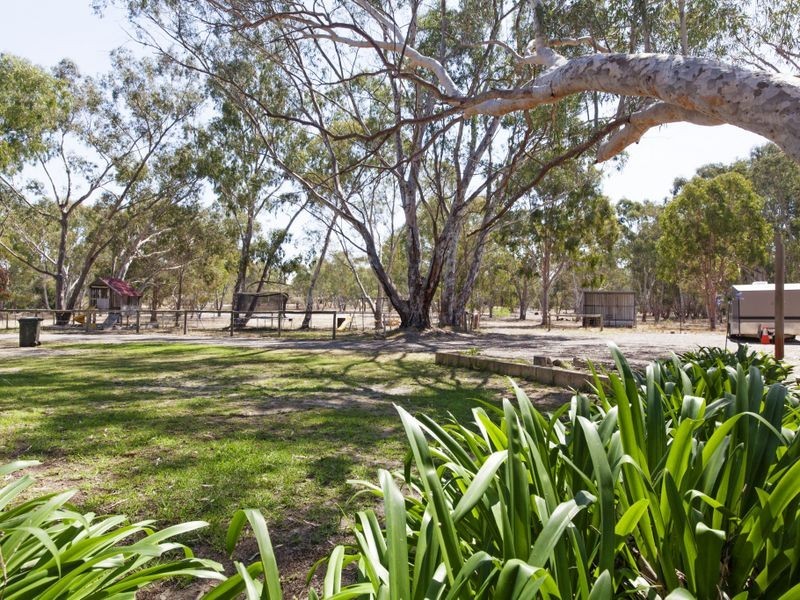 133 Banksia Road, Wellard WA 6170