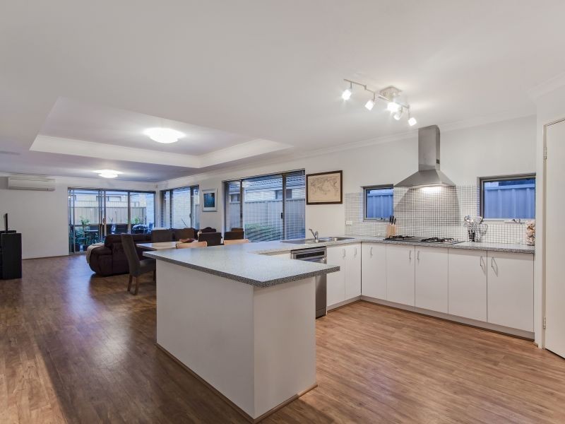 10 Wanstead Vista, Bertram WA 6167
