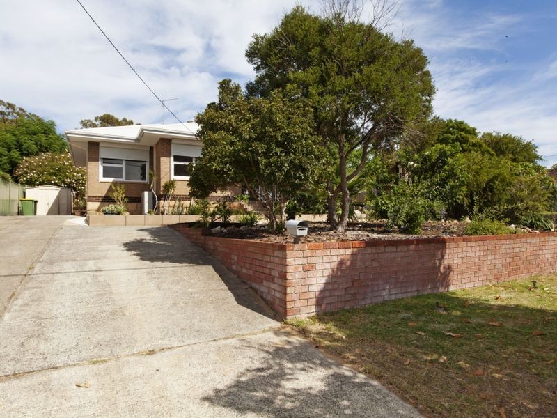 98 Calista Avenue, Calista WA 6167